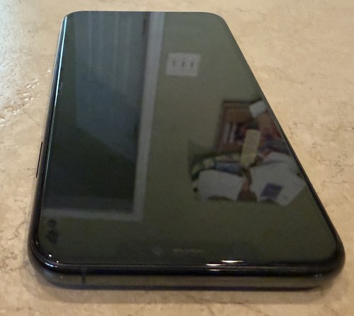 Iphone pro max - 11,